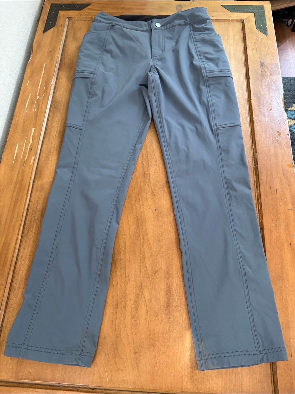 Title Nine Slate Gray Cargo Performance Pants Size 8